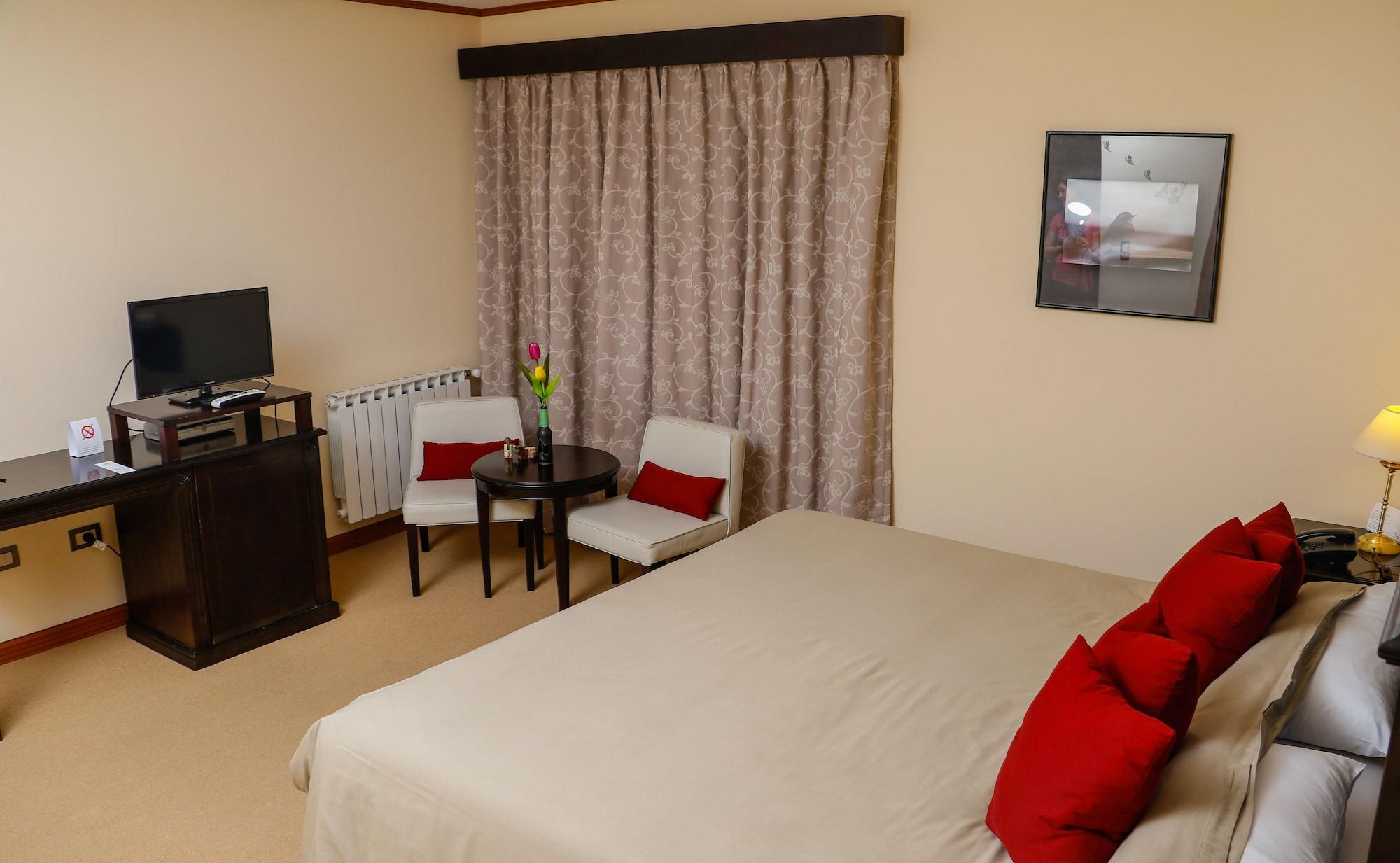 Edenia Hotel & Nature El Calafate Ngoại thất bức ảnh